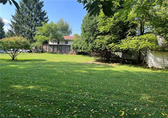 Photo 3 of Sale Pending at 1065 E Milltown Rd, Wooster, OH 44691 | MLS# 5239642 | Listing updated on 2026-09-17