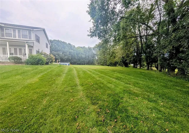 Photo 3 of Sale Pending at 376 Foxbury Dr Sw, Carrollton, OH 44615 | MLS# 5241115 | Listing updated on 2026-09-14