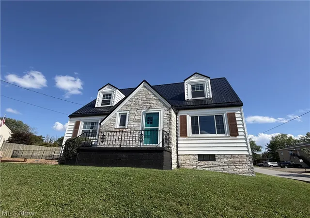 Photo 1 of Single family home for sale at 1254 Glencarin Rd, Weirton, WV 26062 | MLS# 5240952 | Listing updated on 2026-09-03