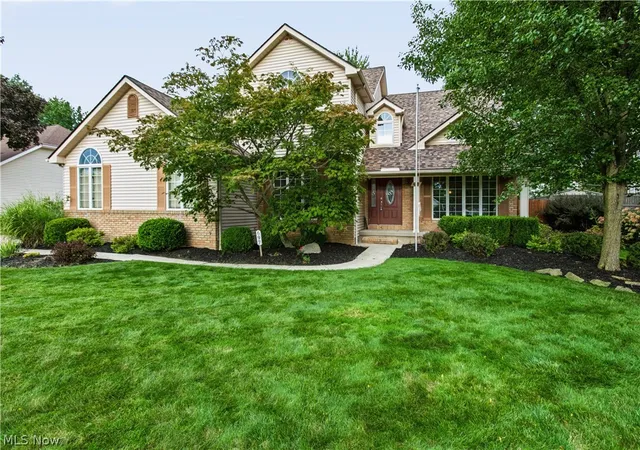 Photo 1 of Sale Pending at 697 Cherry Valley Dr, Amherst, OH 44001 | MLS# 5241029 | Listing updated on 2026-09-28