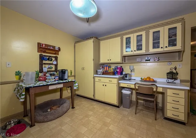 Photo 4 of Single family home for sale at 686 Forestridge Dr, Youngstown, OH 44512 | MLS# 5241131 | Listing updated on 2026-09-08