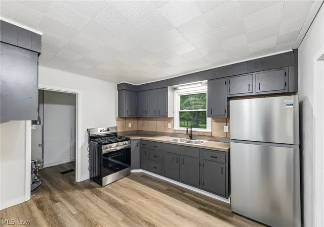 Photo 2 of Single family home for sale at 1994 Pinewood Dr, Brunswick, OH 44212 | MLS# 5239449 | Listing updated on 2026-09-08