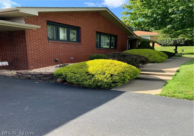 Photo 3 of Single family home for sale at 16891 Harding Ave, East Liverpool, OH 43920 | MLS# 5240370 | Listing updated on 2026-09-04