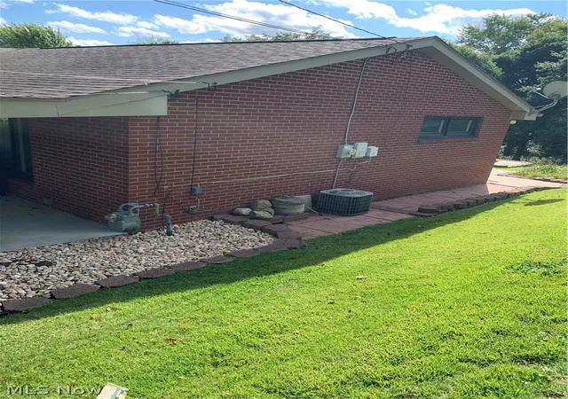 Photo 3 of Single family home for sale at 16891 Harding Ave, East Liverpool, OH 43920 | MLS# 5240370 | Listing updated on 2026-09-04