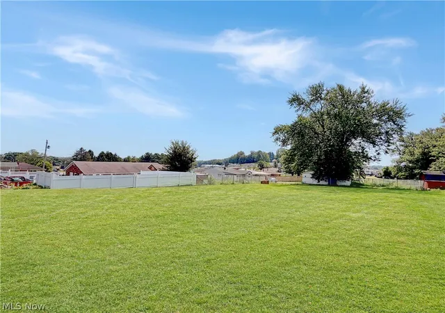 Photo 3 of Single family home for sale at 131 Beverly Ln, Steubenville, OH 43953 | MLS# 5241185 | Listing updated on 2026-10-05