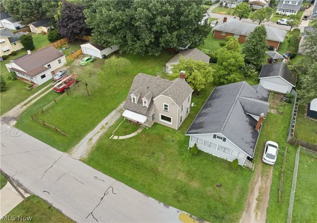 Photo 3 of Single family home for sale at 2507 Conrad Ave, Akron, OH 44314 | MLS# 5240905 | Listing updated on 2026-09-11