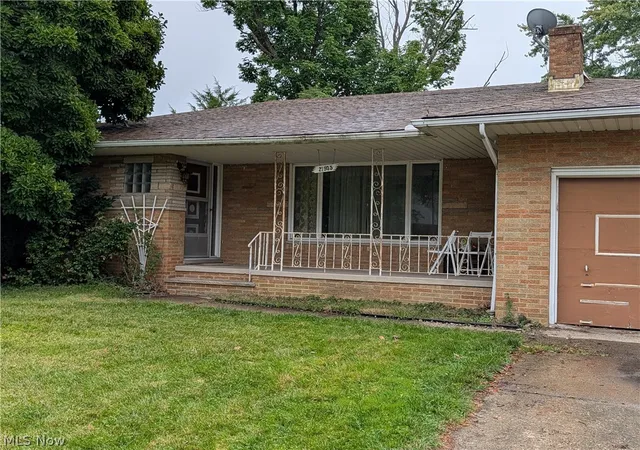 Photo 1 of Sale Pending at 21935 Cottonwood Dr, Rocky River, OH 44116 | MLS# 5241149 | Listing updated on 2026-09-02