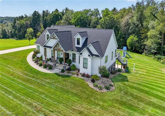Photo 3 of Sale Pending at 4724 Braxton Ln, Wooster, OH 44691 | MLS# 5240992 | Listing updated on 2026-09-08
