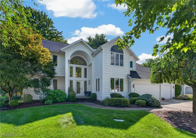 Photo 1 of Single family home for sale at 35870 S Huntington Dr, Solon, OH 44139 | MLS# 5241044 | Listing updated on 2026-09-11