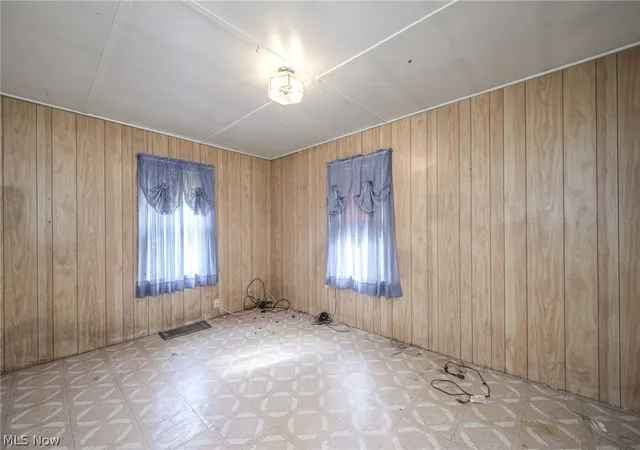 Photo 4 of Single family home for sale at 8386 Yale Rd, Rootstown, OH 44272 | MLS# 5241073 | Listing updated on 2026-09-13