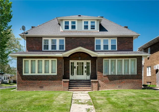 Photo 1 of Sale Pending at 3254 West Blvd, Cleveland, OH 44111 | MLS# 5241233 | Listing updated on 2026-09-04