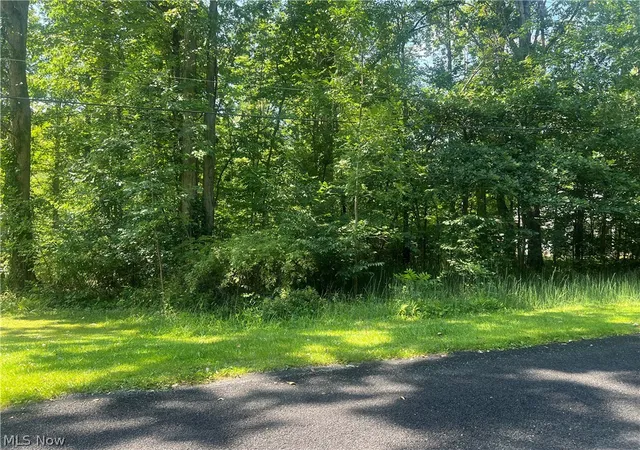 Photo 3 of Sale Pending at 618 Oriole Dr, Roaming Shores, OH 44084 | MLS# 5240917 | Listing updated on 2026-09-07