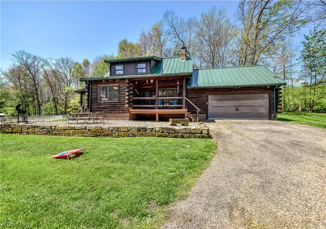 Photo 1 of Single family home for sale at 11376 Ridgeway Rd, Kensington, OH 44427 | MLS# 5241056 | Listing updated on 2026-09-15