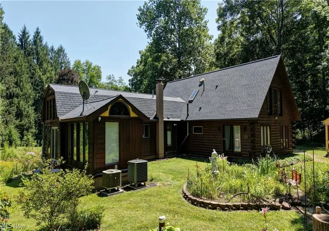 Photo 3 of Single family home for sale at 3641 Township Rd 253, Glenmont, OH 44628 | MLS# 5240516 | Listing updated on 2026-09-22
