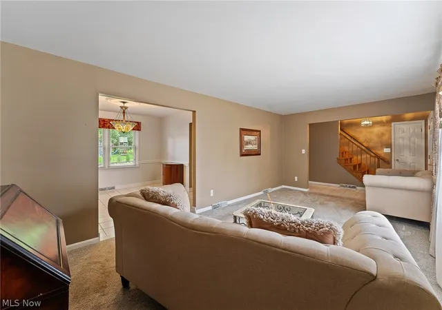 Photo 4 of Single family home for sale at 178 Shorehaven Dr, Youngstown, OH 44512 | MLS# 5241059 | Listing updated on 2026-09-03