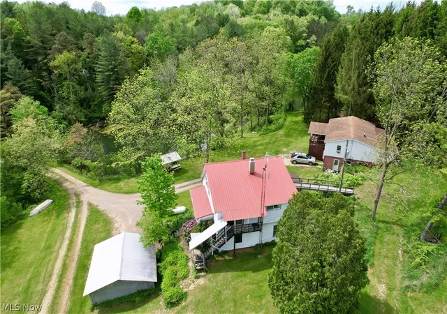 Photo 3 of Single family home for sale at 4101 Peace Rd Se, Carrollton, OH 44615 | MLS# 5241285 | Listing updated on 2026-09-03