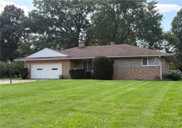 Photo 1 of Sale Pending at 6677 Akins Rd, North Royalton, OH 44133 | MLS# 5241225 | Listing updated on 2026-09-14