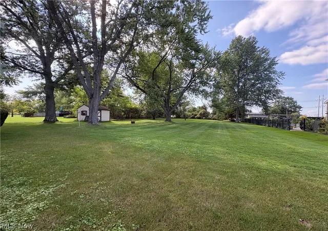 Photo 2 of Sale Pending at 6677 Akins Rd, North Royalton, OH 44133 | MLS# 5241225 | Listing updated on 2026-09-14