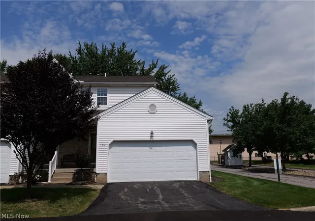 Photo 1 of Sale Pending at 601 E Western Reserve Rd, Youngstown, OH 44514 | MLS# 5240933 | Listing updated on 2026-09-19