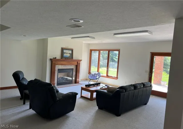 Photo 3 of Condo for sale at 1154 Pine Blf Dr Ne, New Philadelphia, OH 44663 | MLS# 5230186 | Listing updated on 2026-10-07