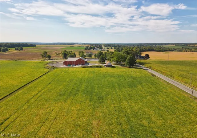 Photo 2 of Single family home for sale at 5984 W S Range Rd, Salem, OH 44460 | MLS# 5239858 | Listing updated on 2026-09-29
