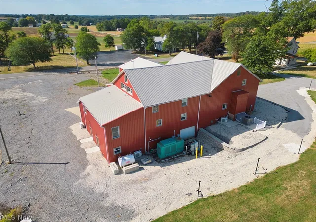 Photo 4 of Single family home for sale at 5984 W S Range Rd, Salem, OH 44460 | MLS# 5239858 | Listing updated on 2026-09-29