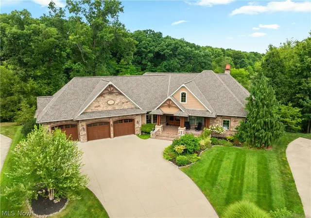 Photo 1 of Sale Pending at 7995 Shady Stone St Nw, Massillon, OH 44646 | MLS# 5241308 | Listing updated on 2026-09-10