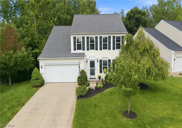 Photo 2 of Sale Pending at 7597 Meadow Brooke Way, Northfield, OH 44067 | MLS# 5235509 | Listing updated on 2026-09-05
