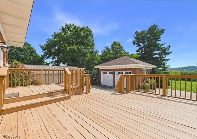 Photo 3 of Single family home for sale at 1007 Campus Dr, Belpre, OH 45714 | MLS# 5240935 | Listing updated on 2026-10-05