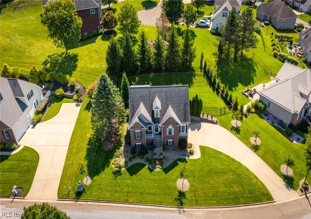 Photo 3 of Single family home for sale at 113 Pinecrest Dr, Saint Clairsville, OH 43950 | MLS# 5241066 | Listing updated on 2026-09-10