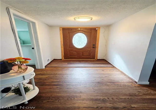 Photo 3 of Single family home for sale at 7907 Baumhart Rd, Amherst, OH 44001 | MLS# 5241022 | Listing updated on 2026-09-03