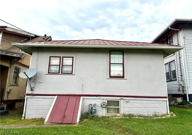 Photo 3 of Single family home for sale at 15 2nd Street, Beech Bottom, WV 26030 | MLS# 5241235 | Listing updated on 2026-09-06