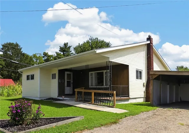 Photo 3 of Single family home for sale at 205 Leatherwood St, Cambridge, OH 43725 | MLS# 5241325 | Listing updated on 2026-09-02