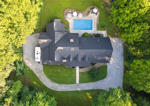 Photo 3 of Sale Pending at 2119 Johns Rd, New Franklin, OH 44216 | MLS# 5240664 | Listing updated on 2026-09-10