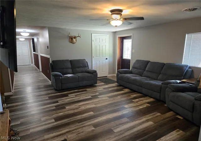 Photo 3 of Single family home for sale at 1840 E Airport Rd Ne, Mcconnelsville, OH 43756 | MLS# 5241365 | Listing updated on 2026-09-04
