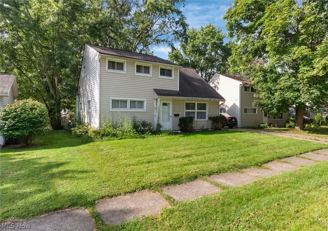 Photo 2 of Sale Pending at 2610 Owaisa Rd, Cuyahoga Falls, OH 44221 | MLS# 5241394 | Listing updated on 2026-09-04