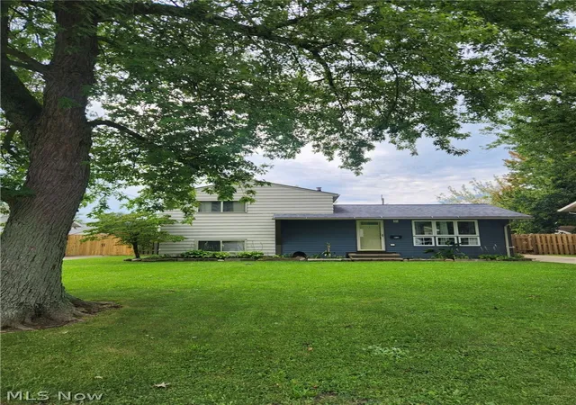 Photo 24 of Sale Pending at 812 West Dr, Sheffield Lake, OH 44054 | MLS# 5241445 | Listing updated on 2026-09-16
