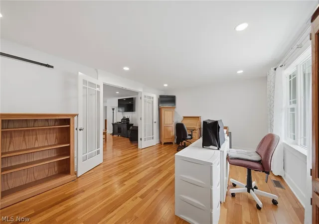 Photo 2 of Sale Pending at 254 Thomas Ave, Munroe Falls, OH 44262 | MLS# 5241000 | Listing updated on 2026-09-09