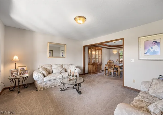 Photo 3 of Single family home for sale at 6656 Willow Lake Dr, North Royalton, OH 44133 | MLS# 5240533 | Listing updated on 2026-09-29