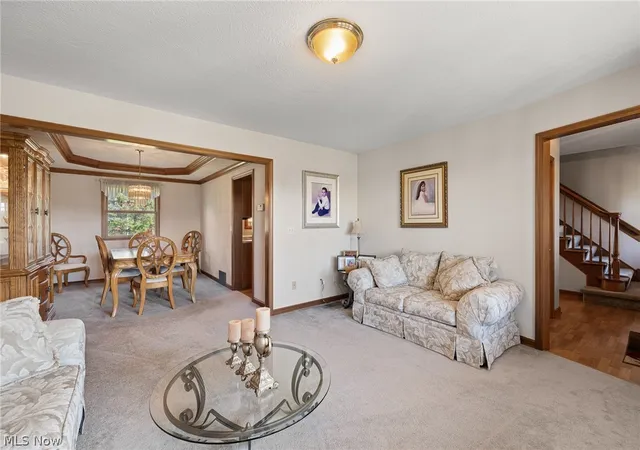 Photo 3 of Single family home for sale at 6656 Willow Lake Dr, North Royalton, OH 44133 | MLS# 5240533 | Listing updated on 2026-09-29