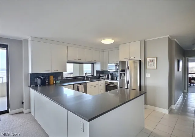 Photo 4 of Condo for sale at 1 Bratenahl Pl #1009, Cleveland, OH 44108 | MLS# 5241384 | Listing updated on 2026-09-02