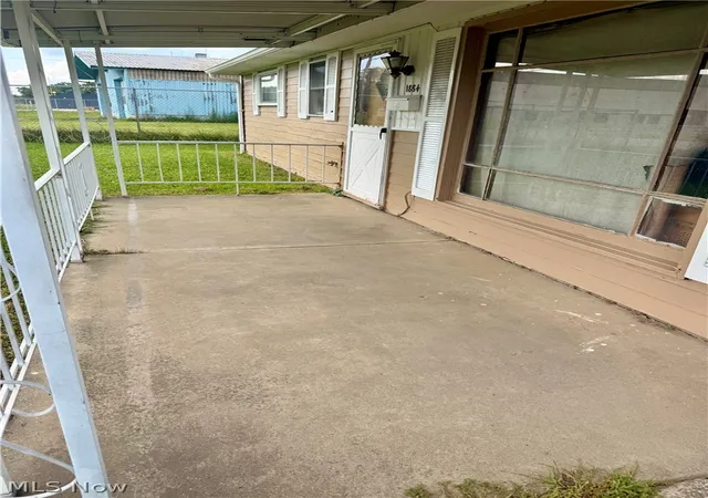 Photo 3 of Single family home for sale at 1884 Victoria St SW, Warren, OH 44485 | MLS# 5241453 | Listing updated on 2026-09-02