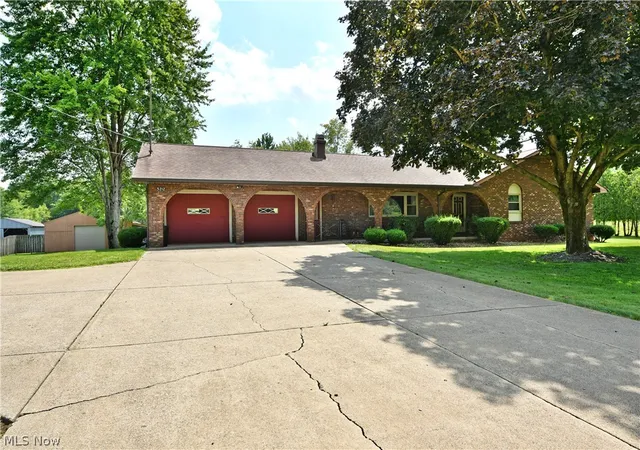 Photo 2 of Sale Pending at 5212 King Graves Rd, Vienna, OH 44473 | MLS# 5241351 | Listing updated on 2026-09-09