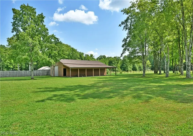 Photo 3 of Sale Pending at 5212 King Graves Rd, Vienna, OH 44473 | MLS# 5241351 | Listing updated on 2026-09-09