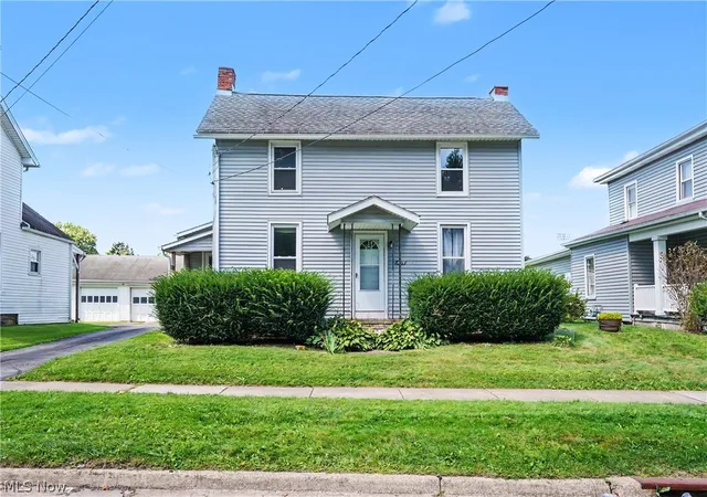 Photo 1 of Single family home for sale at 409 Ohio Ave, Salem, OH 44460 | MLS# 5240961 | Listing updated on 2026-09-02