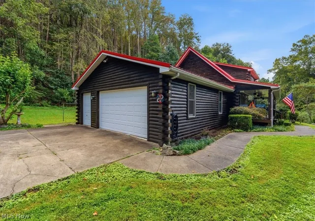 Photo 4 of Single family home for sale at 250 Hebron Rd, Saint Marys, WV 26170 | MLS# 5240966 | Listing updated on 2026-09-08