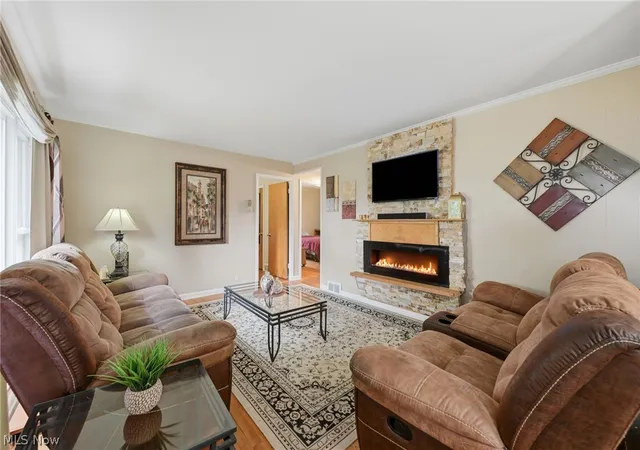 Photo 3 of Sale Pending at 16285 Craigmere Dr, Cleveland, OH 44130 | MLS# 5240946 | Listing updated on 2026-09-07