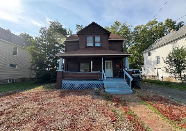 Single family home for sale at 780 Bonnie Brae Ave SE, Warren, OH 44484 | MLS# 5241547