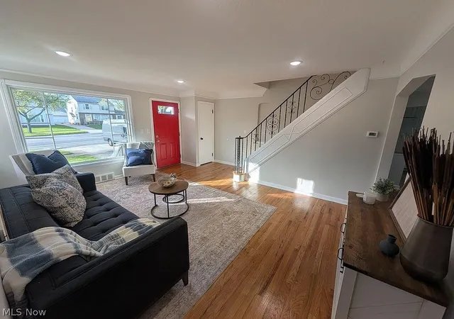 Photo 3 of Single family home for sale at 5860 Pearl Rd, Cleveland, OH 44130 | MLS# 5241560 | Listing updated on 2026-09-02