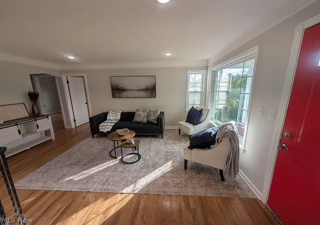 Photo 4 of Single family home for sale at 5860 Pearl Rd, Cleveland, OH 44130 | MLS# 5241560 | Listing updated on 2026-09-02